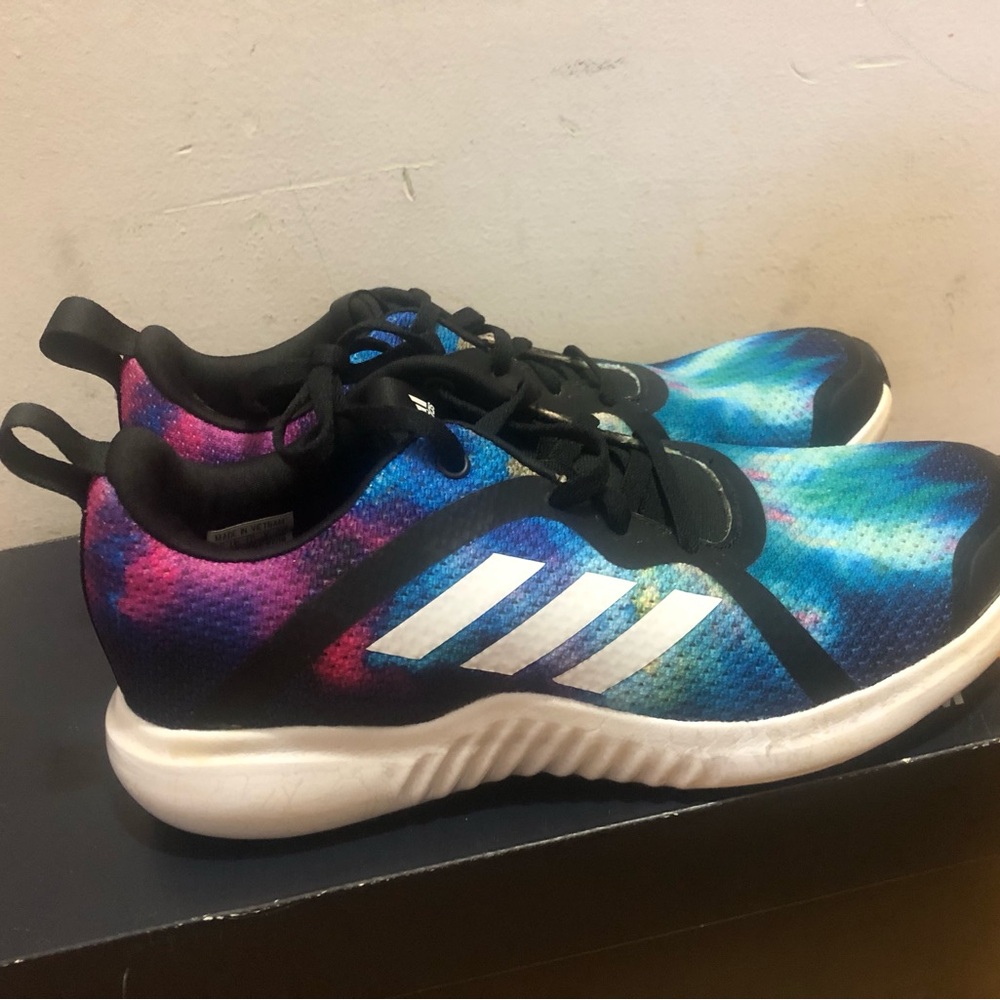 Adidas Lady’ shoes